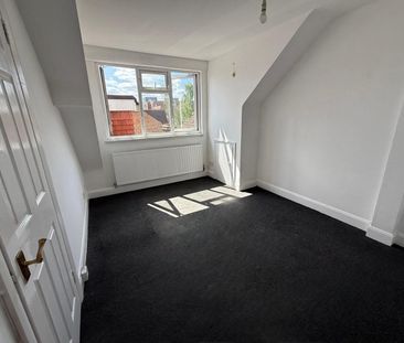 2 Bed Flat, London, HA3 - Photo 1