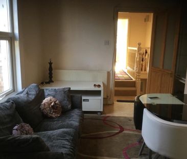 2 Bed Maisonette, Cecil Road, TW3 - Photo 1