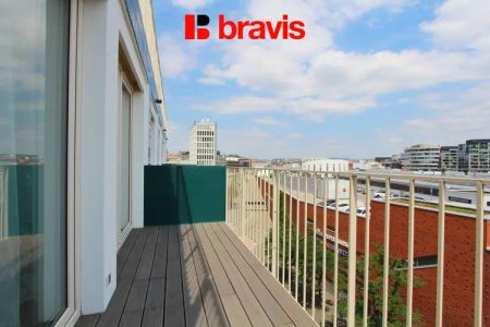 Pronájem nadstandardního bytu 3+kk s balkonem, garážovým stáním a sklepem, Palác Trnitá, Brno centrum - Photo 4