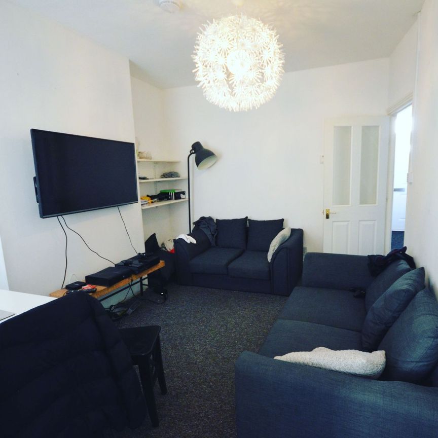 3 bedroom house - Photo 1