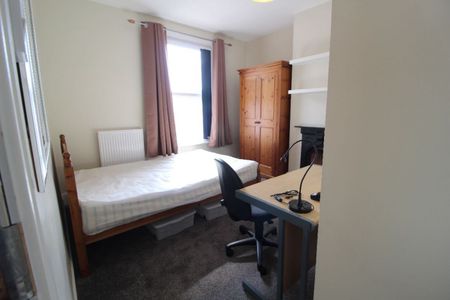 Waterloo Road, PRESTON, Lancashire PR2 1BH - Photo 3