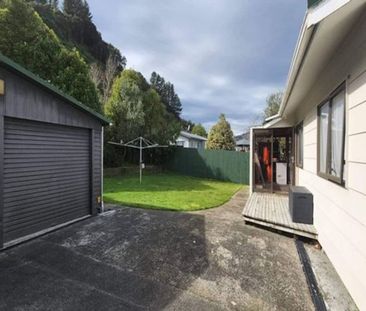 6 Edmund Lomas Grove, Birchville, Upper Hutt - Photo 5
