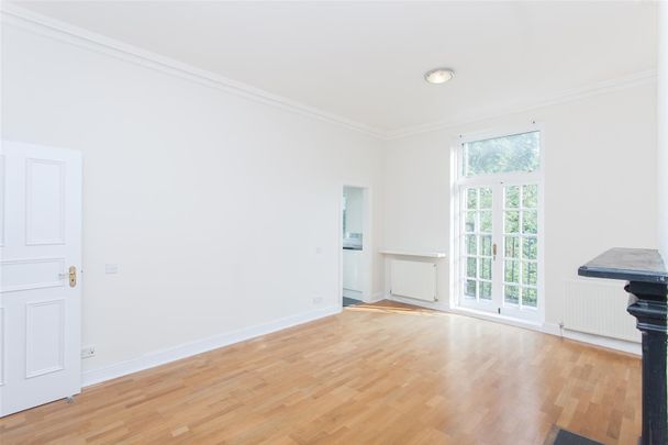 Fairhazel Gardens, South Hampstead, London - Photo 1