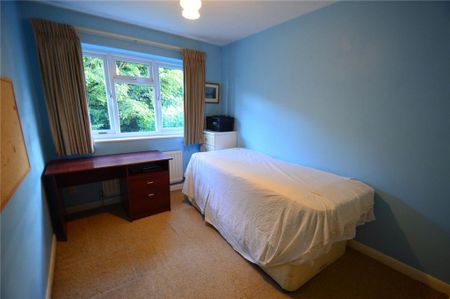 4 bedroom detached house to rent - Photo 4