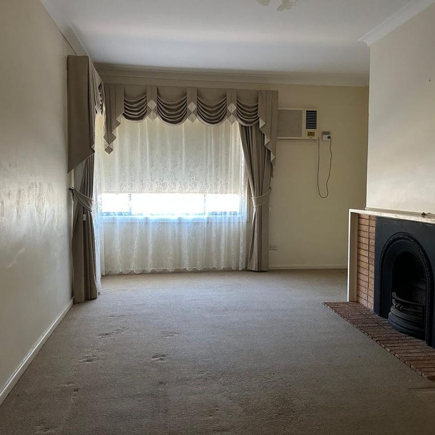 3 Bedroom and 1 Bathroom House for Rent in Whyalla Norrie - Photo 1