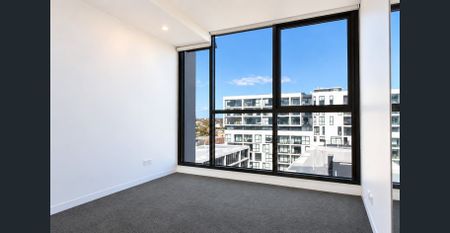 STUNNING APARTMENT WITH AMAZING VIEWS! - Photo 4