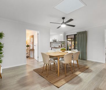 Beautifully Appointed Family Home - Excellent Outdoor Entertaining - Photo 2