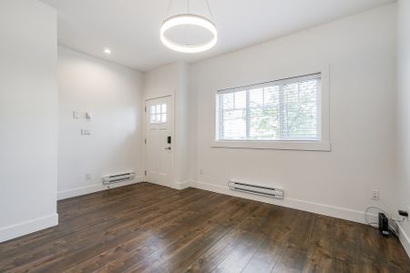 Switch. 3 Bedrooms Plus Flex Room Townhouse - Photo 4