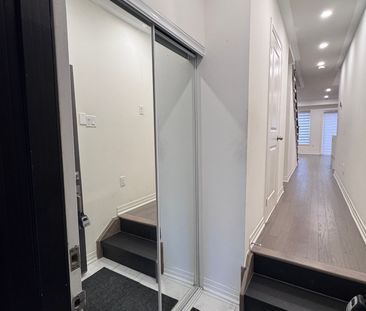 For Lease - 25 King George Way, Clarington, Ontario - Photo 1