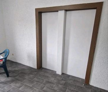 Zwei Etagen Wohnung in Völklingen Geislautern zu vermieten 5ZKB - Photo 2