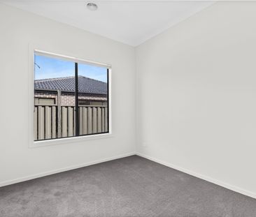 Brand New Family Home - Photo 2