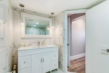 For Lease - 30 Harding Boulevard Unit# 905, Richmond Hill, Ontario - Photo 2