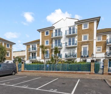 Hamilton Court, Brighton Marina Village - Photo 4