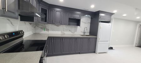 For Lease - 69 Bluebell Crescent, Whitby, Ontario - Photo 3