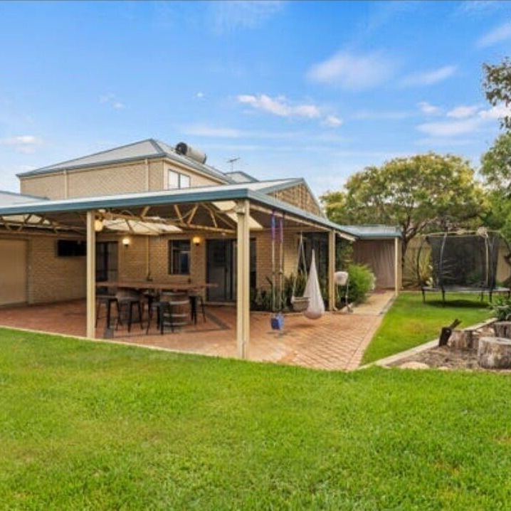 Port Kennedy - Photo 1