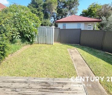 Make 36 Mort Street Your New Home! Water Included! - Photo 1