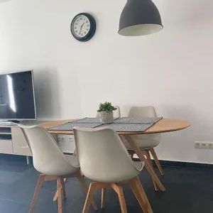 Traumhafte neu sanierte und voll möblierte 2-Zimmer Wohnung in Wien - Photo 2