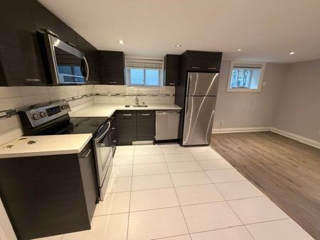 For Lease - 32 College View Avenue Unit# 4, Toronto, Ontario - Photo 3