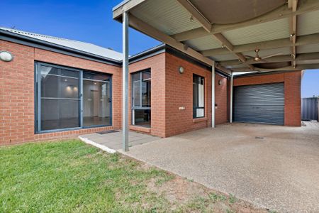Large Four Bedroom Home With Shed - Photo 5