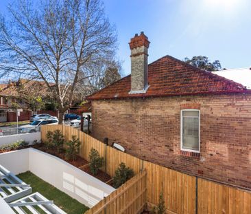 Contemporary Living within Boutique Complex - Photo 5