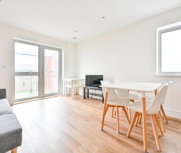 2 bedroom flat to rent - Photo 5