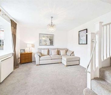 Lyon Close, Maidenbower, Crawley, West Sussex, RH10 - Photo 3