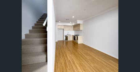 Where Style Meets Everyday Convenience - Photo 4