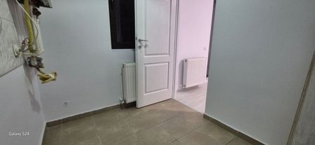 Vitan mall stradal etaj 1 nemobilat - Fotografie 2