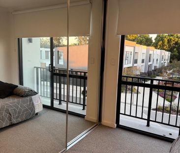 Glendalough - Photo 3