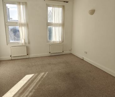 1 Bed Flat, High Road Leytonstone, E11 - Photo 3