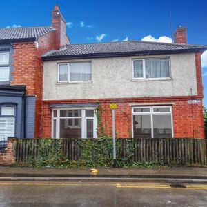 Bath Road, Kettering - Photo 2