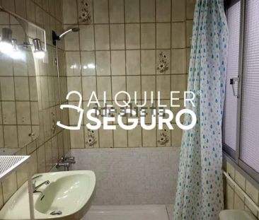 Alquiler de piso en Calle Armengual de la Mota - Photo 2