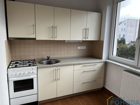 Pronájem bytu 1+1 33 m² - Fotografie 3