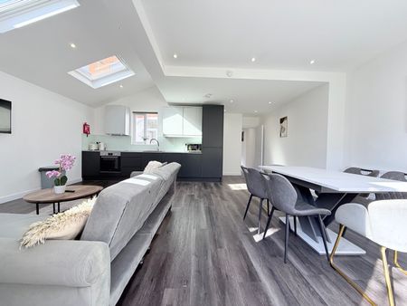 3 Bed Flat, Mount Road, NW4 - Photo 4