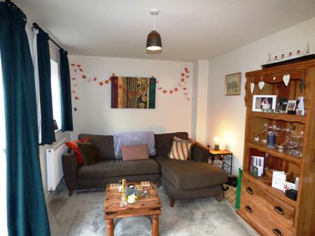 3 bedroom terraced house to rent - Photo 2