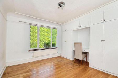 4 bedroom semi-detached house to rent - Photo 2