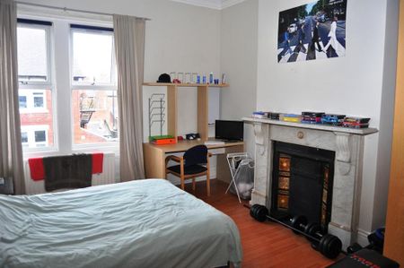 7 bedroom detached house to rent - Photo 5