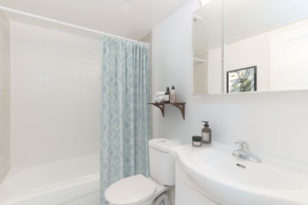 For Lease - 485 Eglinton Avenue Unit# 1003, Toronto, Ontario - Photo 4