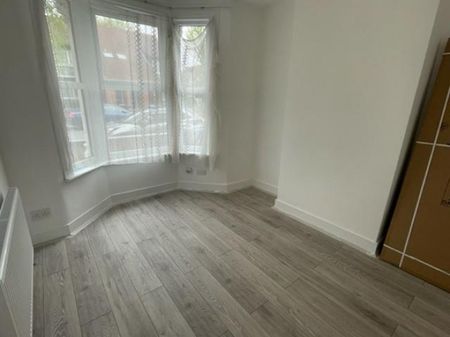 3 Bedroom House To Let - Photo 2