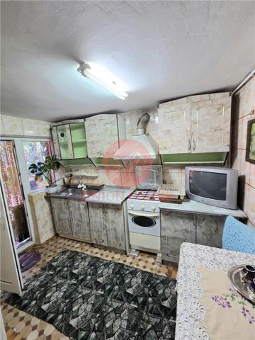 Garsoniera la Casa, se Accepta Animal de Companie - Fotografie 4