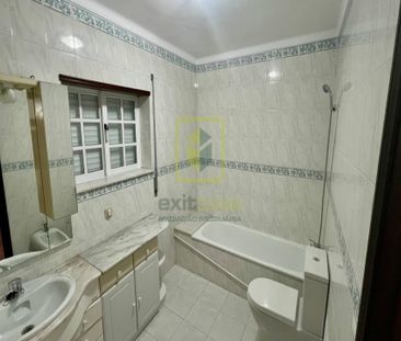 Moradia em Banda T4 - Photo 1