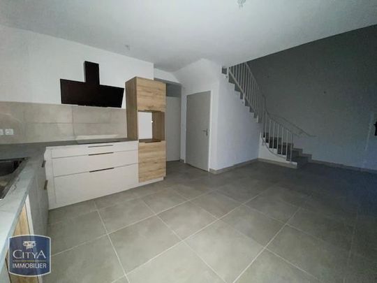 Location Maison 4 pièces 86m² LE TAMPON 97430 - Photo 1