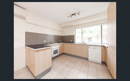 2bedroom nice home at toowong - Photo 3