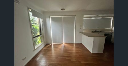 PERFECT FAMILY HOME! - Photo 2