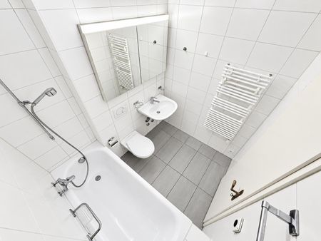 Lichtdurchflutete 2.0-Zi-Wohnung mit Weitblick im Hirzbrunnenquartier - Photo 5
