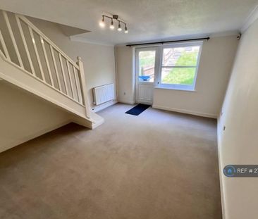 2 bedroom terraced house to rent - Photo 1