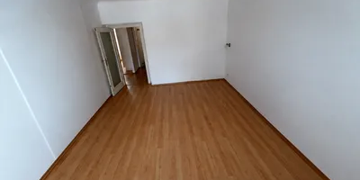 Helle Wohnung mit 2 großen Zimmern + kleines 3. Zimmer| 3. Stock ohne Lift - Photo 3