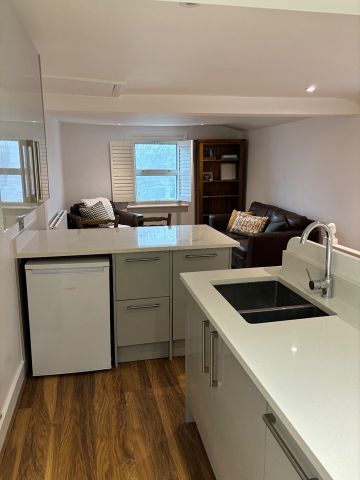 1 Bed Flat, Byrne Road, SW12 - Photo 2