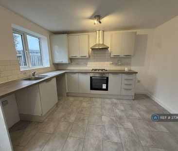 3 bedroom terraced house to rent - Photo 2