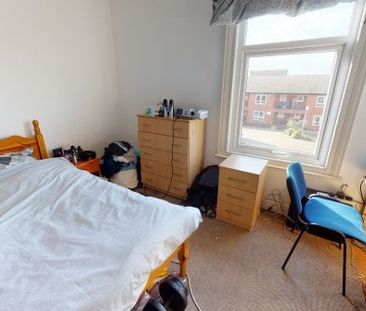 Whitehall Terrace | Student House | 2026/27 - Photo 5